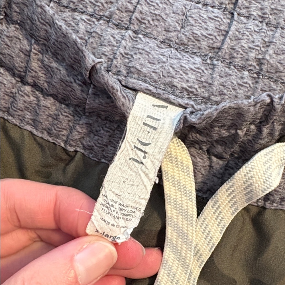 Vuori Shorts - Picture 5 of 7
